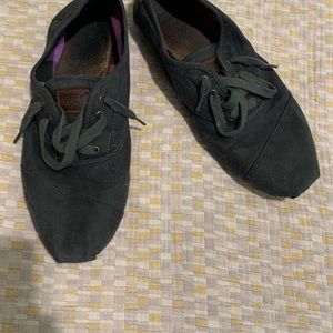 TOMS smoke 💨 grey—size 12
